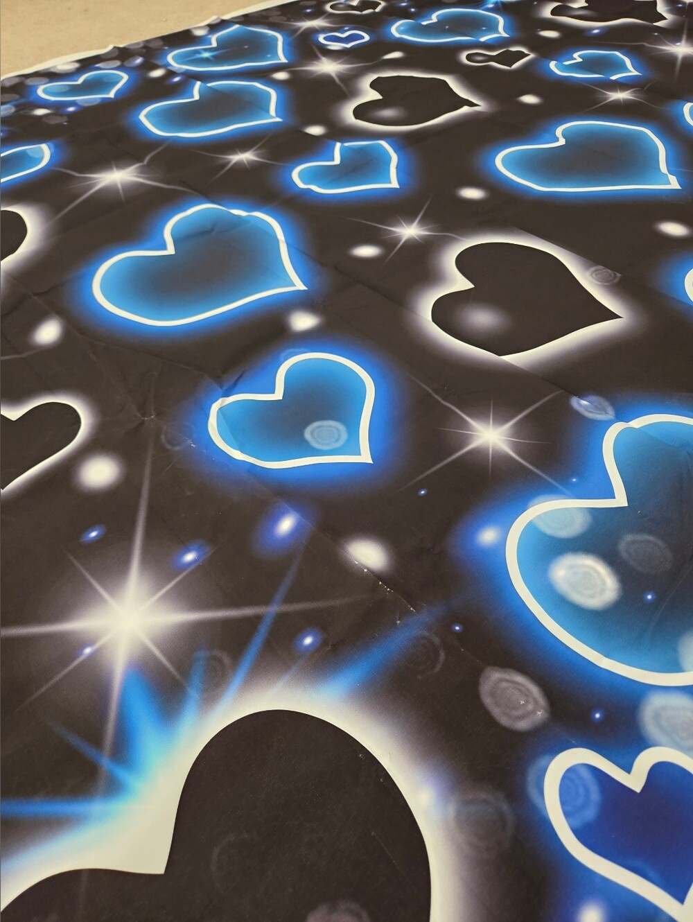 Neon Blue Heart Print Backdrop - Picture 4 of 11